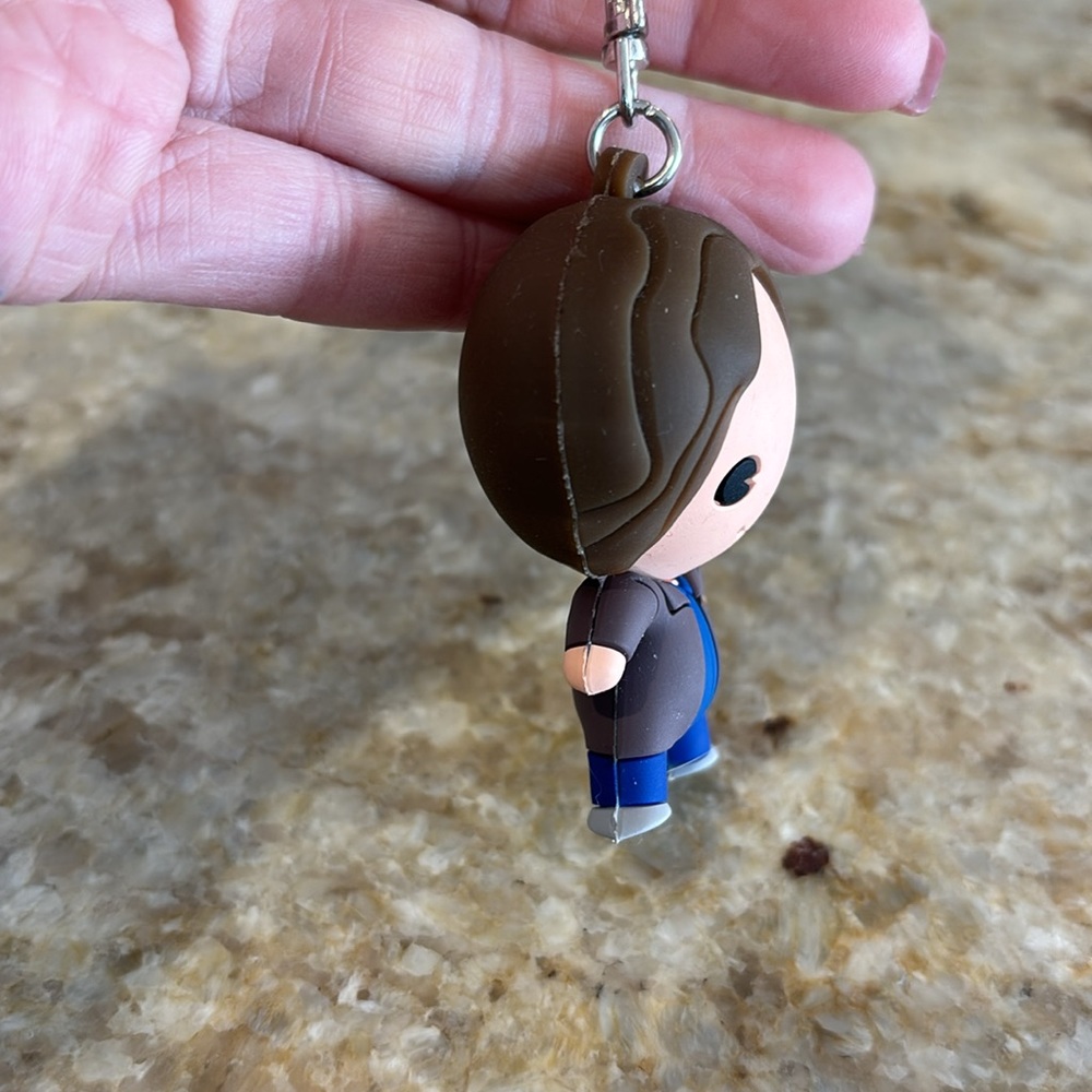 Supernatural Sam Keychain - Picture 3 of 6